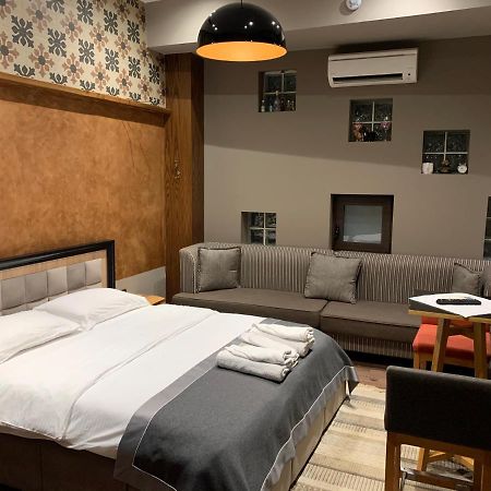 Guest House People Корча Экстерьер фото